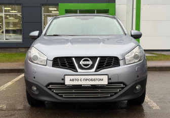 Подержанный автомобиль Nissan Qashqai 2010 года (2 фото)