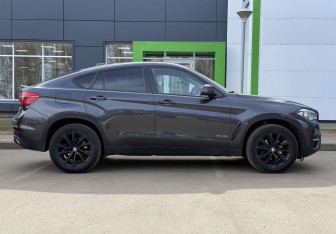 Подержанный автомобиль BMW X6 2016 года (4 фото)