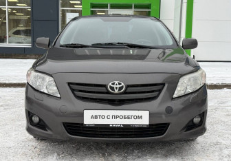 Подержанный автомобиль Toyota Corolla Sedan 2007 года (2 фото)