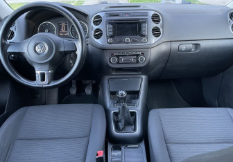 Подержанный автомобиль Volkswagen Tiguan 2011 года (9 фото)