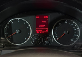 Подержанный автомобиль Volkswagen Tiguan 2008 года (12 фото)