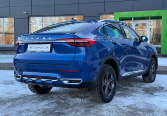 Подержанный автомобиль Haval F7x 2021 года (5 фото)