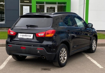 Подержанный автомобиль Mitsubishi ASX 2012 года (4 фото)