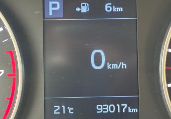 Подержанный автомобиль Kia Rio Hatchback 2017 года (15 фото)