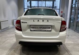 Подержанный автомобиль LADA (ВАЗ) Granta Sedan 2018 года (7 фото)