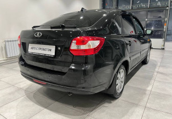 Подержанный автомобиль LADA (ВАЗ) Granta Liftback 2014 года (8 фото)