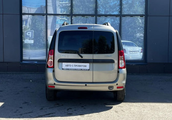 Подержанный автомобиль LADA (ВАЗ) Largus Wagon 2018 года (7 фото)