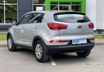 Подержанный автомобиль Kia Sportage 2014 года (7 фото)