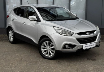 Подержанный автомобиль Hyundai ix35 2013 года (3 фото)