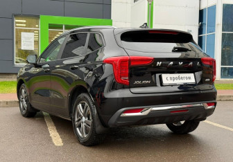 Подержанный автомобиль Haval Jolion 2023 года (7 фото)