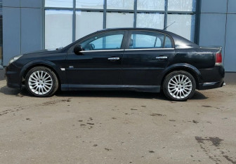 Подержанный автомобиль Opel Vectra Sedan 2006 года (5 фото)