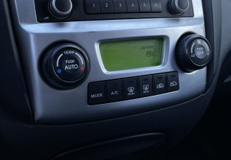 Подержанный автомобиль Kia Sportage 2009 года (13 фото)