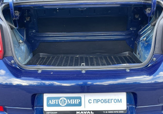 Подержанный автомобиль Renault Logan Sedan 2015 года (15 фото)