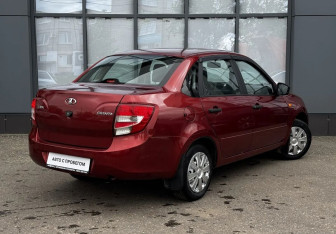 Подержанный автомобиль LADA (ВАЗ) Granta Sedan 2017 года (7 фото)