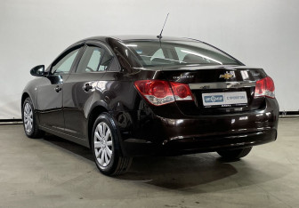 Подержанный автомобиль Chevrolet Cruze Sedan 2013 года (5 фото)