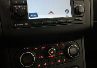 Подержанный автомобиль Nissan Qashqai+2 2011 года (12 фото)