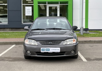 Подержанный автомобиль Kia Spectra Sedan 2006 года (2 фото)