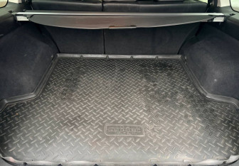 Подержанный автомобиль Subaru Outback Wagon 2011 года (16 фото)