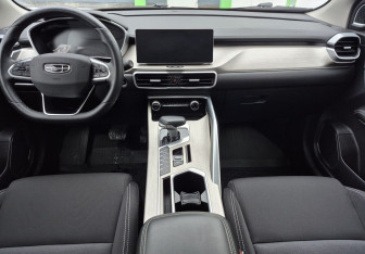 Подержанный автомобиль Geely Coolray 2023 года (9 фото)