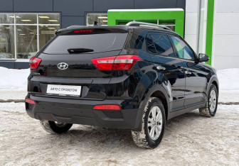 Подержанный автомобиль Hyundai Creta 2019 года (5 фото)