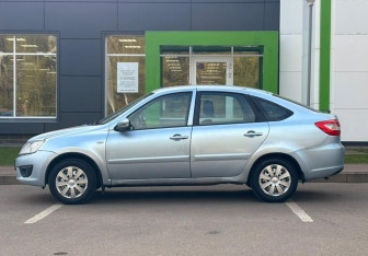 Подержанный автомобиль LADA (ВАЗ) Granta Liftback 2015 года (7 фото)