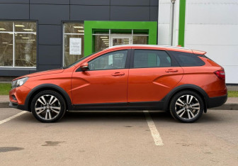 Подержанный автомобиль LADA (ВАЗ) Vesta Wagon 2018 года (8 фото)
