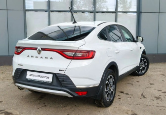 Подержанный автомобиль Renault Arkana 2019 года (5 фото)