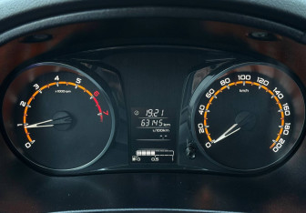 Подержанный автомобиль LADA (ВАЗ) Granta Liftback 2023 года (12 фото)