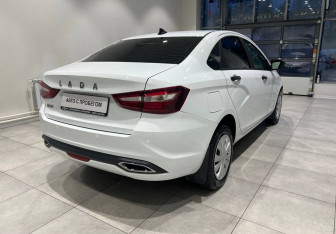 Подержанный автомобиль LADA (ВАЗ) Vesta Sedan 2024 года (5 фото)