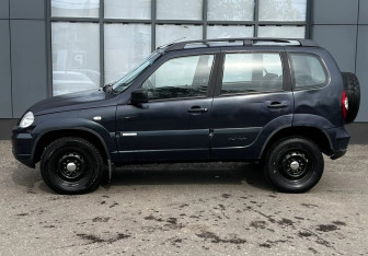 Подержанный автомобиль Chevrolet Niva 2013 года (5 фото)