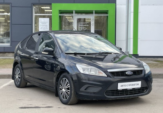Подержанный автомобиль Ford Focus Hatchback 2011 года (3 фото)
