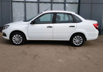Подержанный автомобиль LADA (ВАЗ) Granta Sedan 2022 года (6 фото)