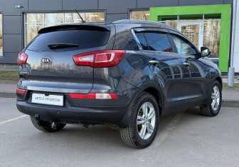 Подержанный автомобиль Kia Sportage 2011 года (5 фото)