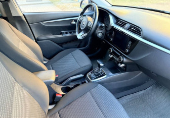 Подержанный автомобиль Kia Rio Hatchback 2020 года (10 фото)