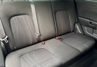 Подержанный автомобиль Chevrolet Aveo Sedan 2013 года (11 фото)