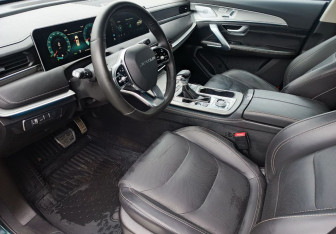 Подержанный автомобиль Jetour X70 Plus 2025 года (11 фото)