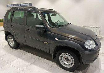 Подержанный автомобиль Chevrolet Niva 2017 года (5 фото)