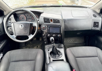 Подержанный автомобиль SsangYong Actyon Sports 2012 года (10 фото)