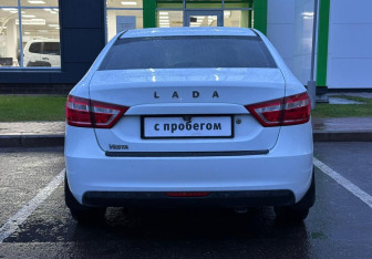 Подержанный автомобиль LADA (ВАЗ) Vesta Sedan 2016 года (6 фото)
