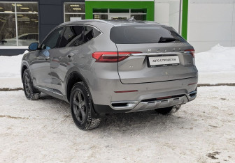 Подержанный автомобиль Haval F7 2019 года (7 фото)