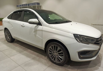 Подержанный автомобиль LADA (ВАЗ) Vesta Sedan 2023 года (3 фото)