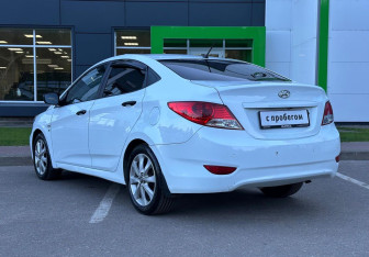 Подержанный автомобиль Hyundai Solaris Sedan 2014 года (7 фото)