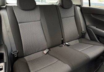 Подержанный автомобиль Kia Rio Hatchback 2018 года (10 фото)