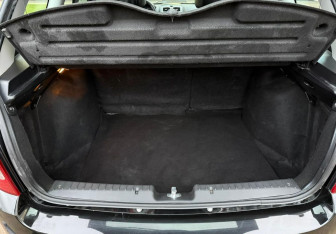 Подержанный автомобиль LADA (ВАЗ) Granta Wagon 2023 года (15 фото)