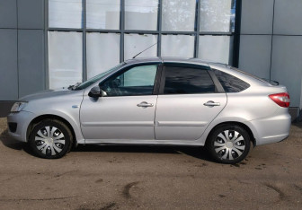 Подержанный автомобиль LADA (ВАЗ) Granta Liftback 2018 года (5 фото)