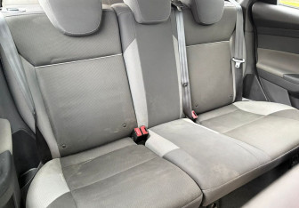 Подержанный автомобиль Ford Focus Wagon 2012 года (11 фото)