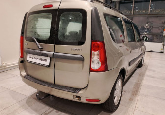 Подержанный автомобиль LADA (ВАЗ) Largus Wagon 2013 года (6 фото)