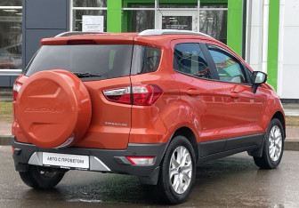 Подержанный автомобиль Ford EcoSport 2014 года (5 фото)