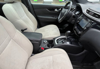 Подержанный автомобиль Nissan Qashqai 2014 года (10 фото)