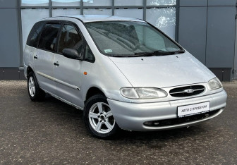 Подержанный автомобиль Ford Galaxy 1998 года (3 фото)